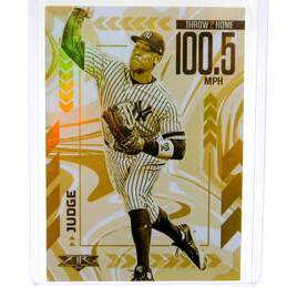 2020 Aaron Judge Topps Fire Arms Ablaze Gold New York Yankees