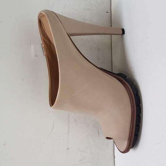 Calvin Klein Lina Beige Heels Size 8.5 image number 2