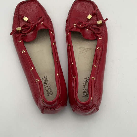 Womens Red Leather Moc Toe Eyelets Slip-On Moccasins Flats Size 9 image number 5