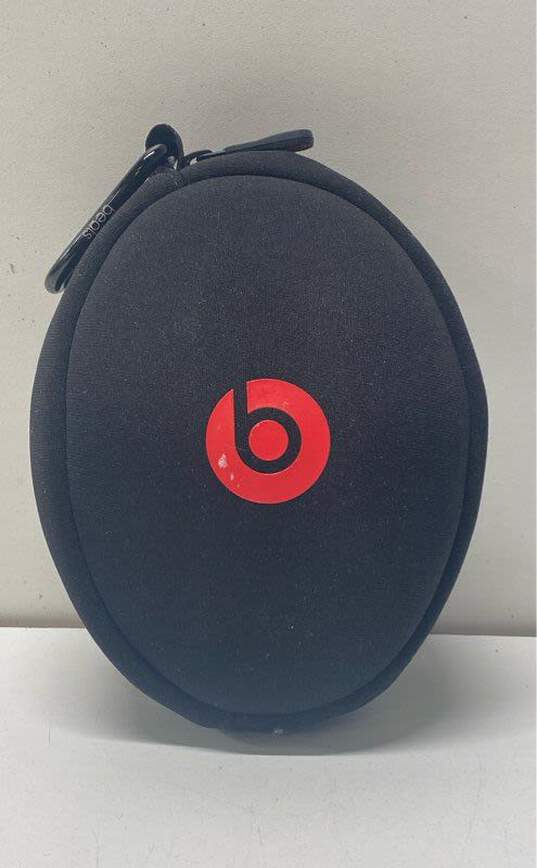 Beats by Dre Solo White Wireless Audio Headphones with Case image number 1