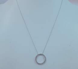 Contemporary 14K White Gold Diamond Accent Open Circle Pendant Necklace 2.0g alternative image