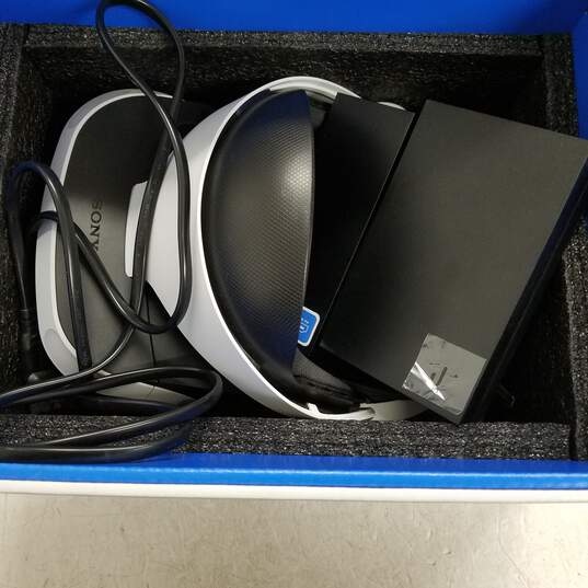 UNTESTED PlayStation VR Virtual Reality Headset IN BOX image number 4