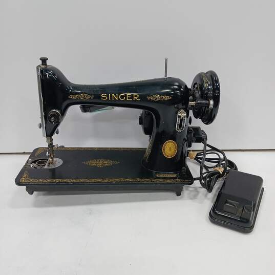 Vintage Singer Sewing Machine image number 1