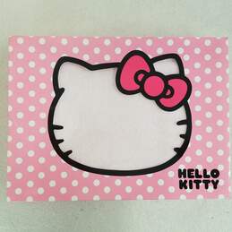 Hello Kitty Sanrio Towel in Box alternative image