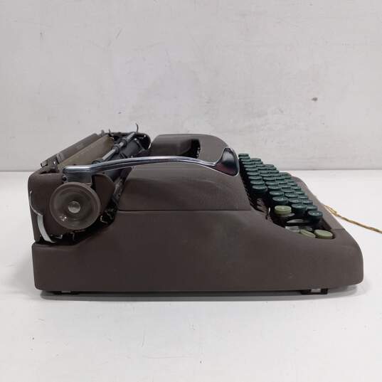 Vintage Smith Corona Silent Typewriter image number 3