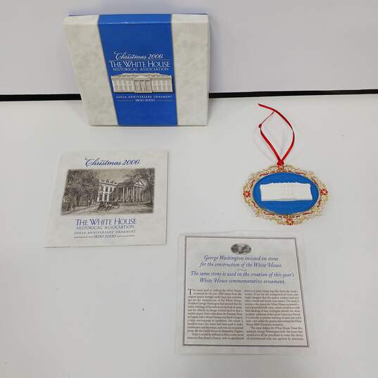 Vintage White House Christmas Ornament image number 1