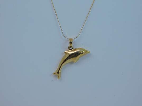 (G) 14k Yellow Gold Puffy Dolphin Pendant Necklace 1.6g image number 3