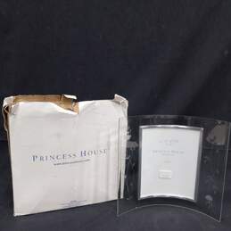 Princess House Curved Glass 8x10 Picture Frame