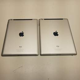 Apple iPad 2 (A1396) - Lot of 2 (For Parts Only) alternative image