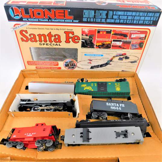 Lionel Santa Fe Special 6-11900 Electric Train Set image number 1