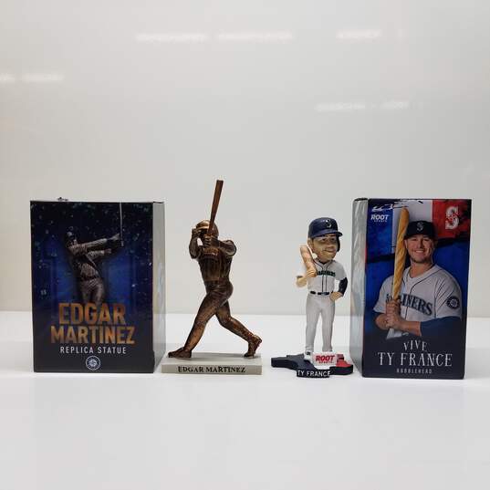 Seattle Mariners Edgar Martinez Replica Statue & Seattle Mariners Vive TY France Bobble-Head Set of 2 image number 1