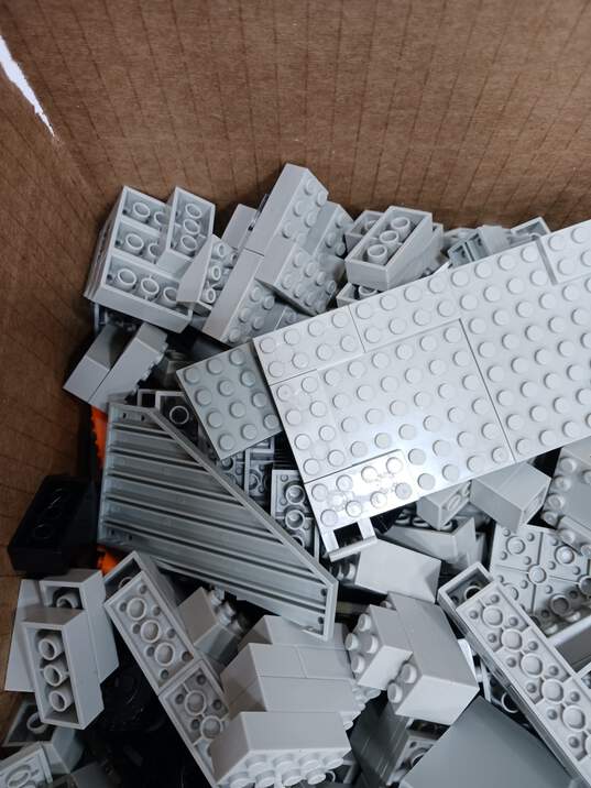 7LB Bulk Lot of Assorted Mega Bloks Pieces & Parts image number 3