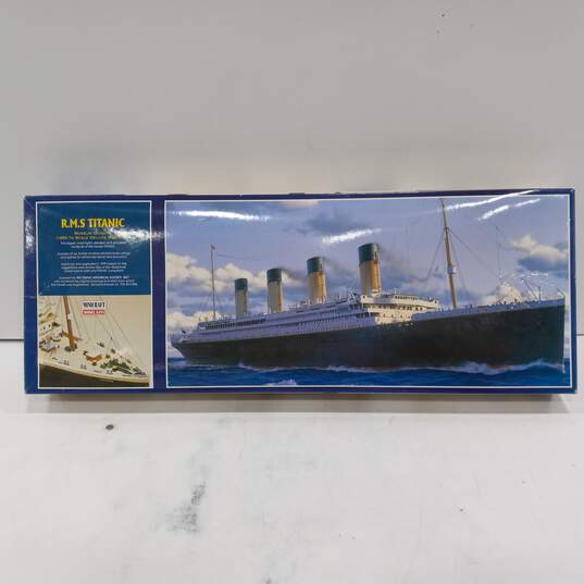 R.M.S Titanic Model Ship IOB image number 1