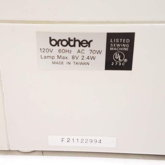 Brother Sewing Machine XL-2027 image number 6