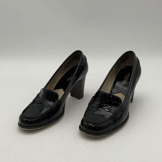 Womens Bayville Black Patent Leather Round Toe Slip-On Pump Heels Size 6 M image number 4