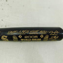 2005 Chicago White Sox LTD ED World Series Champions Commemorative Bat /10000 alternative image