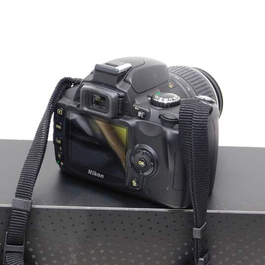 Nikon D40X Digital SLR Camera w/ Case image number 3