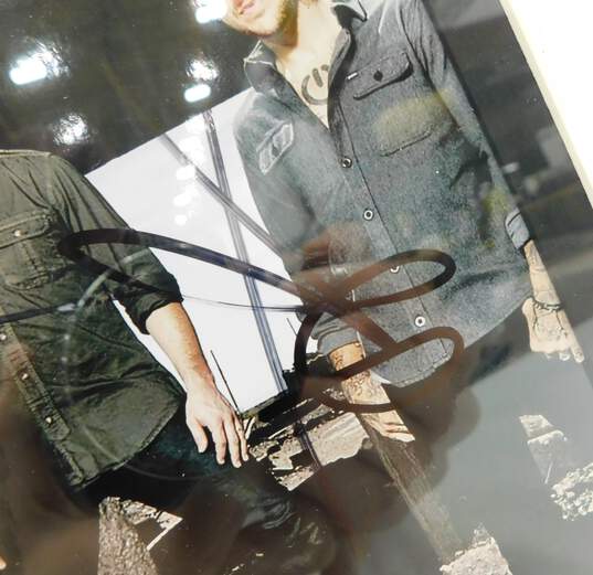Daughtry 3x signed Photo image number 4