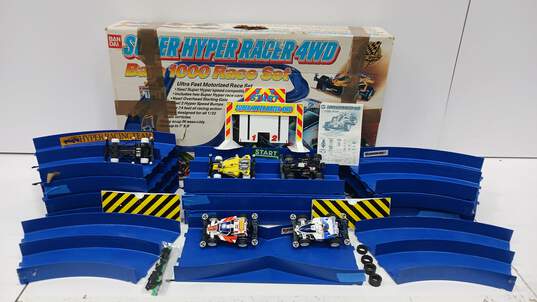 BANDAI SUPER HYPER RACER 4WD RACE SET IN BOX image number 1