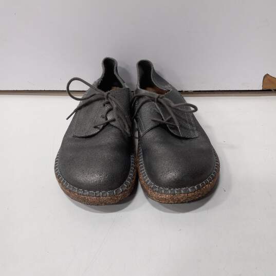 Birkenstock Unisex Adults Low Cut Gray Metallic Lace Up Sneaker Size L7/M4 image number 1
