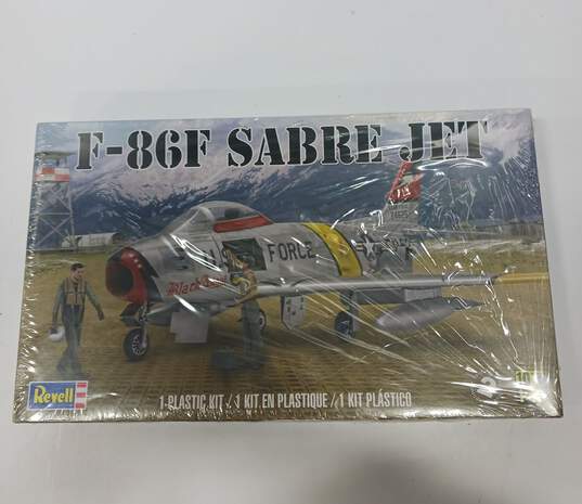Bundle of 3 Assorted Military Airplane Model Kits NIB image number 5