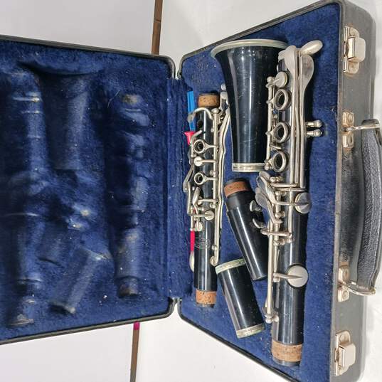 Selmer Bundy Resonite Clarinet with Black Hard Case image number 2