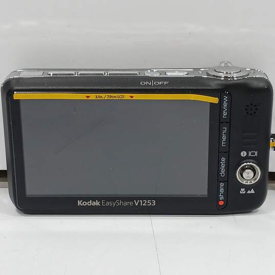 Kodak EasyShare V1253 Digital Camera image number 2