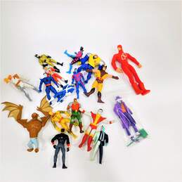 VTG 1990s Marvel & DC Comics Action Figures Kenner Toy Biz Bendy Bends Just Toys