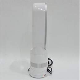 Dyson AM04 Hot & Cool Heater Fan White alternative image