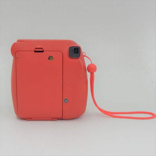 Fujifilm Instax Mini 8 Hot Pink Instant Film Camera image number 4