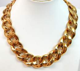 Michael Kors Gold Tone Chunky Curb Chain Toggle Necklace 202.2g alternative image
