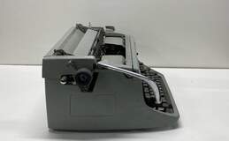 Underwood Five Touchmaster Typewriter alternative image