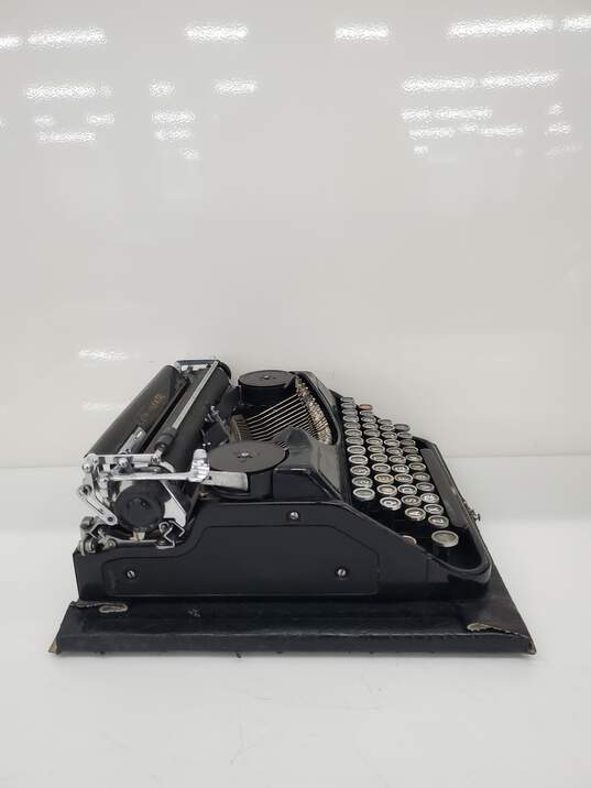 VTG CONTINENTAL Typewriter For Parts/repair image number 4