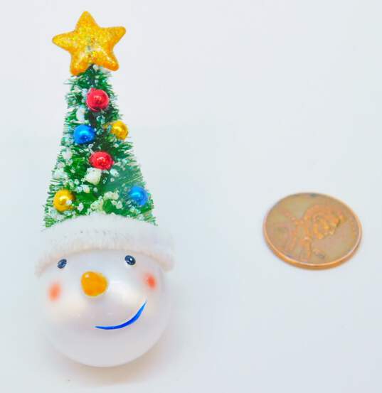 Delicate Artisan Enamel & Plastic Snowman & Christmas Tree Brooch image number 3