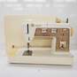 Singer Golden Touch & Sew Deluxe Zig-Zag 750 Sewing Machine image number 1