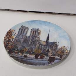 Pair of Limoges Collector Plates alternative image