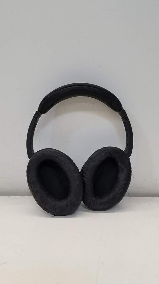 Bundle of 3 Assorted Bose Headphones image number 5