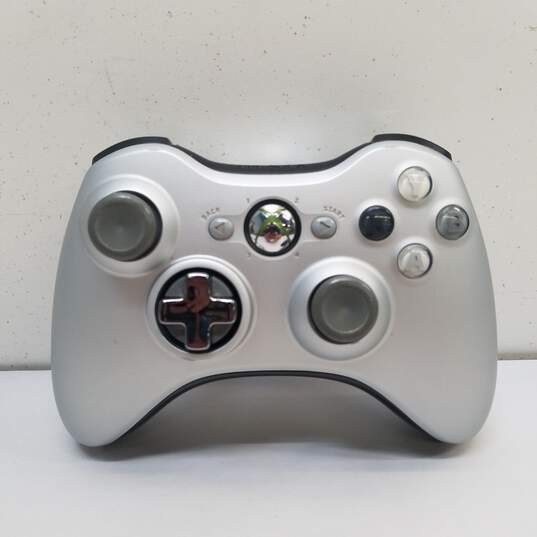 Microsoft Xbox 360 controller - Silver image number 1