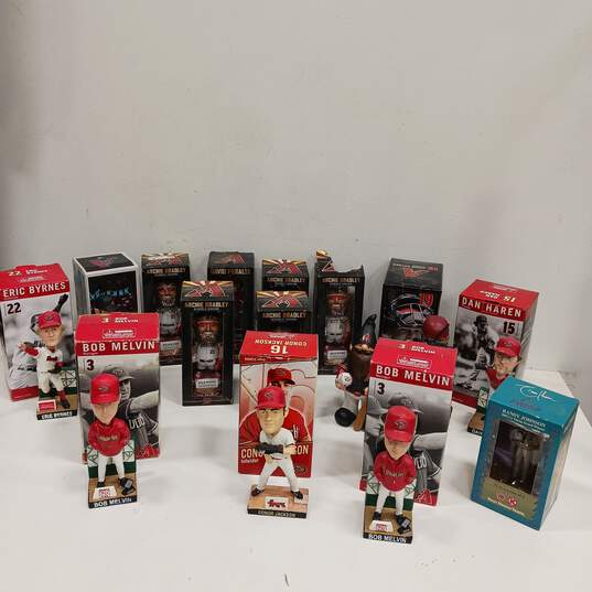 Bundle Of Assorted Diamondback Baseball Bobble Heads & Gnomes In Box image number 1