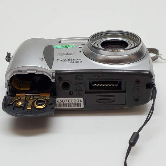 Kodak EasyShare DX4330 Digital Camera 3.1 MP 10X Zoom Silver For Parts AS-IS image number 3