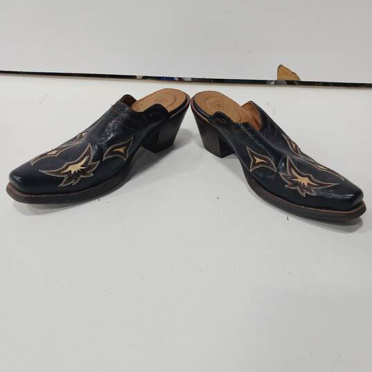 Women's Ariat Black/Brown Western Slip-On Comfort Shoes image number 2