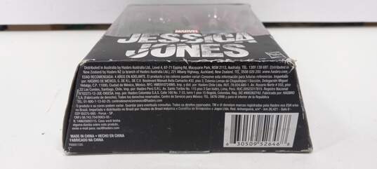 Marvel Knights Legends Series Jessica Jones in Box image number 3