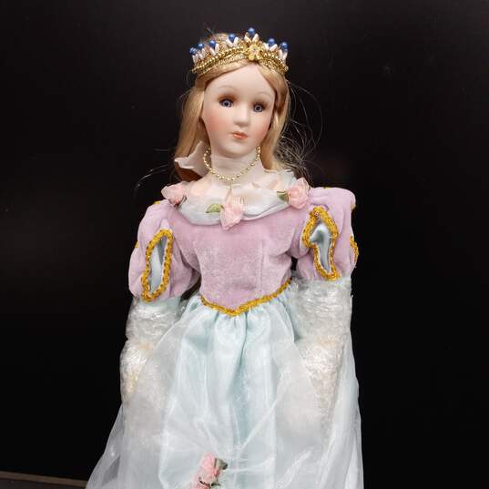 Heritage Signature Collection Fairy Tale Princess Porcelain Doll with COA IOB image number 4