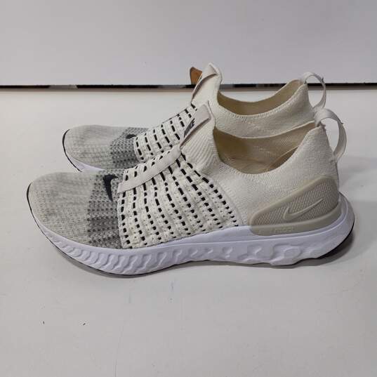 Men’s Nike White React Phantom Run Flyknit 2 Running Shoes Sz 10 image number 3