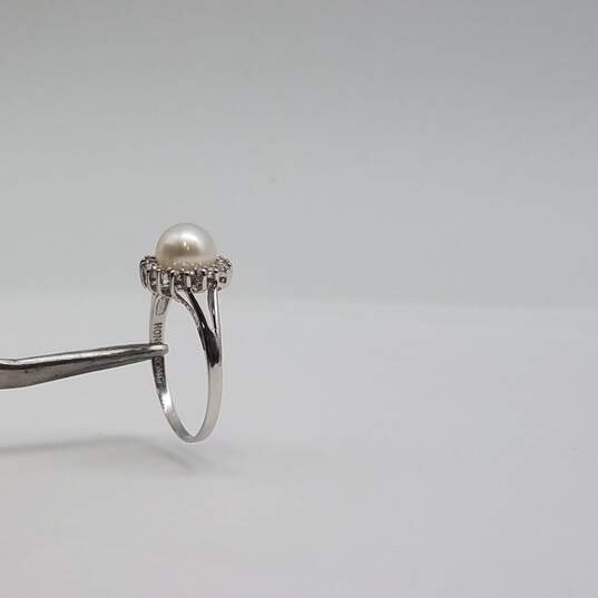 14k White Gold Melee Diamond w/Solitaire FW Pearl Sz 7 Ring 2.0g image number 7
