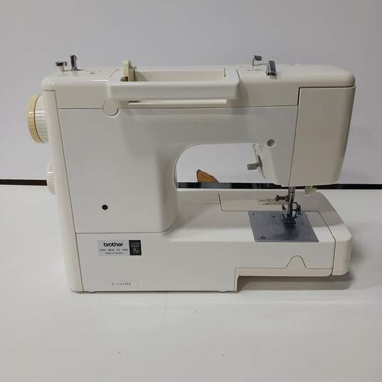 Brother Electronic Sewing Machine image number 4