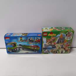 Pair of Lego City & Duplo Jurassic World Sets alternative image