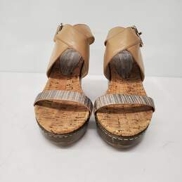 Donald J. Pliner WM's Beige Cork Platform Sandals Size 7.5