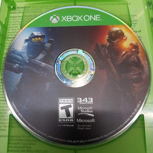 Xbox One X 1TB Bundle image number 2