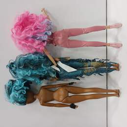 Bundle of 3 Disney Decedents Fashion Dolls 28" alternative image